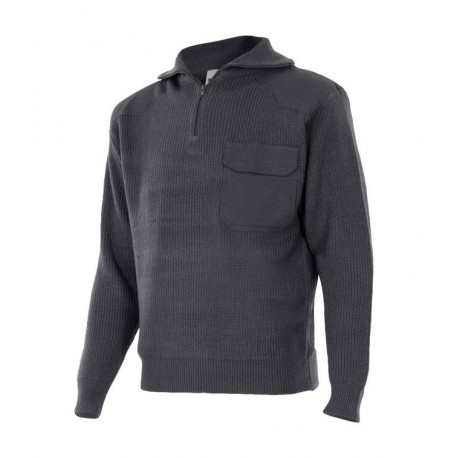 GRAUER STRICKPULLOVER MIT HOHEM KRAGEN