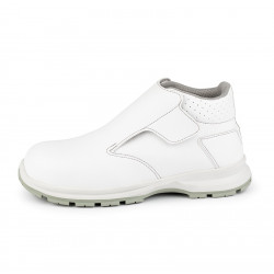 WITTE LAARS MET TEEN BALI S2