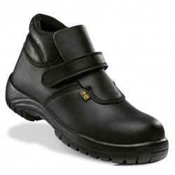 BOTA NEGRA CON PUNTERA...